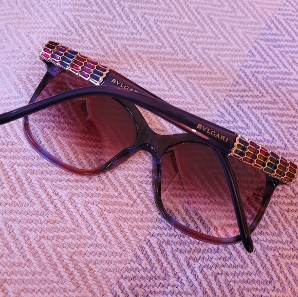 Luxury Sunglasses - Picture 2 of 4